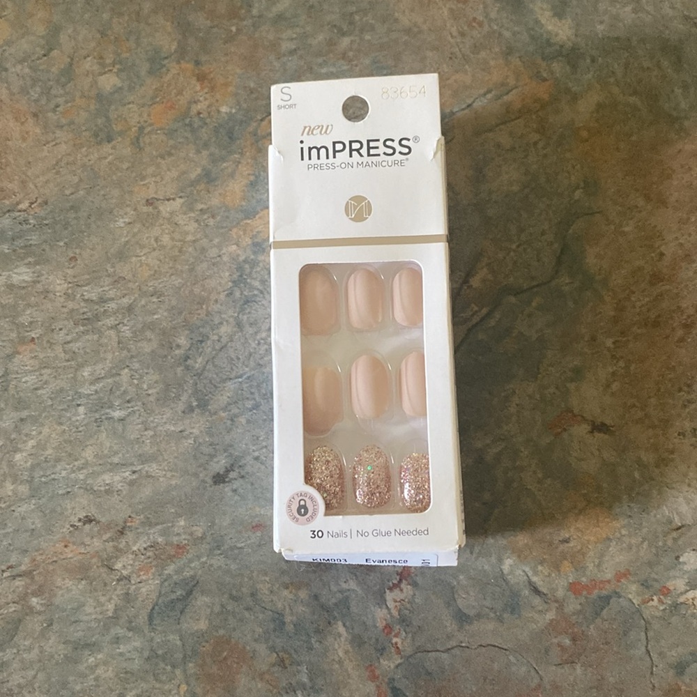 ImPRESS Press-On Short Manicure - 30 Press On Nails